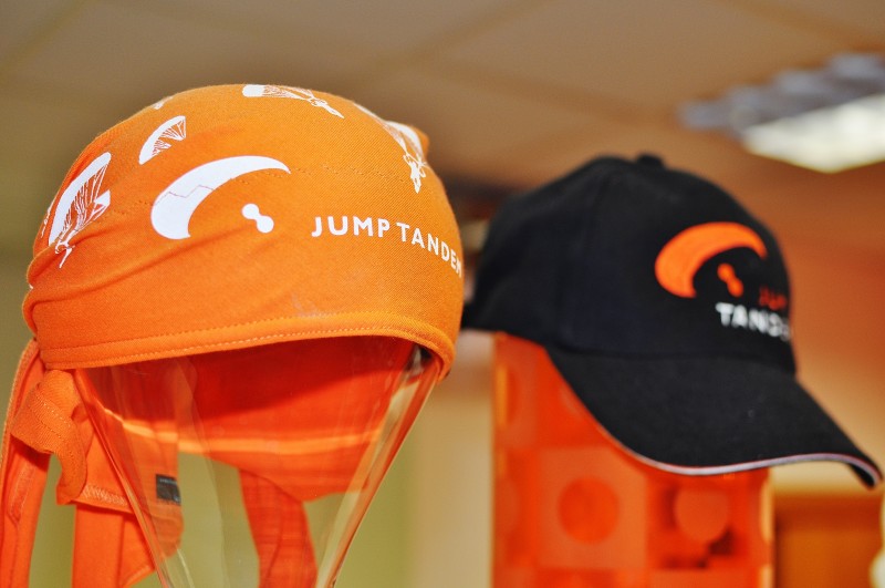 JUMP-TANDEM Merch