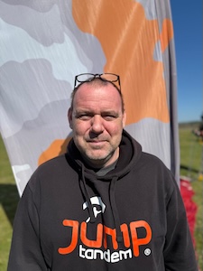 Martin Bouma Jump Tandem staff