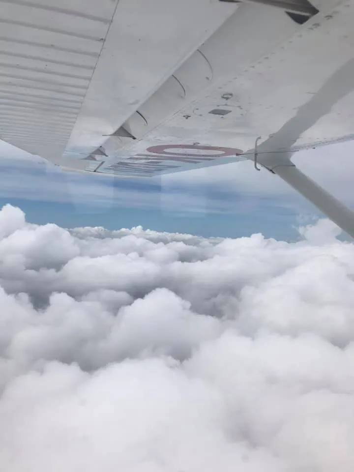 AEROTAXI let v oblacích