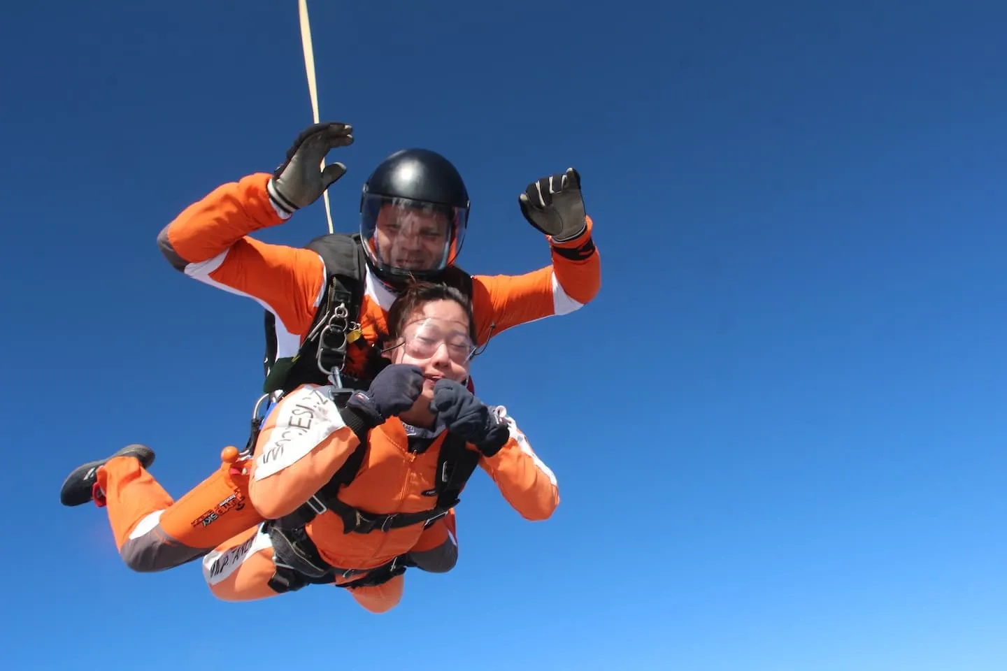 Tandem pilot s pasažérem ve volném pádu
