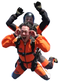 Tandem pilot s pasažérem při volném pádu